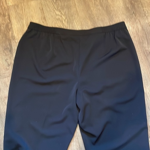 Villager Stretch Dress Pants - Picture 8 of 9